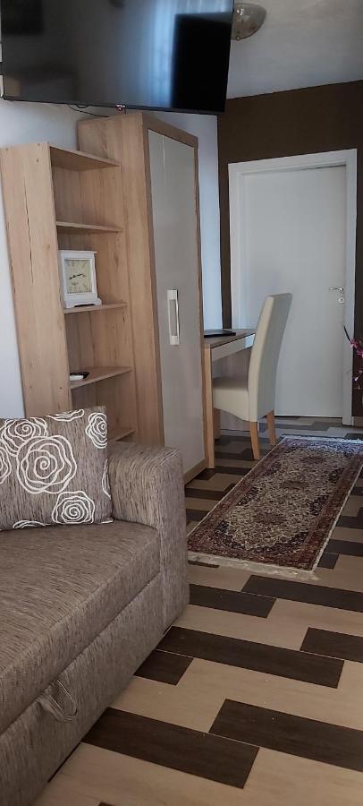 Apartment Iva 奈维斯 外观 照片